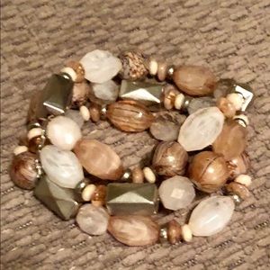 Stretch bangle bracelet in neutral colors